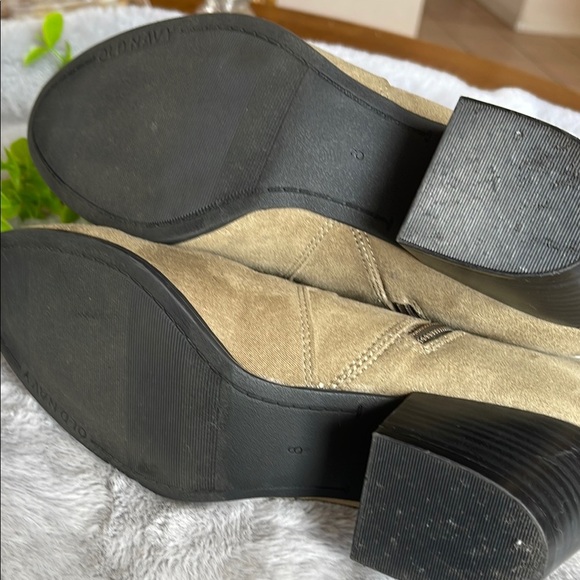 Women's Tan Suede Ankle Boots - Picture 4 of 5